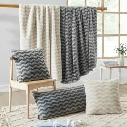 Koolaburra By UGG Mercer Faux Fur Throw Birch -Koolaburra Boots Shop unnamed file 1179