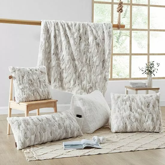Koolaburra By UGG Nya Faux Fur Reading Wedge Pillow Birch 6 Koolaburra By UGG Nya Faux Fur Reading Wedge Pillow Birch - Image 6